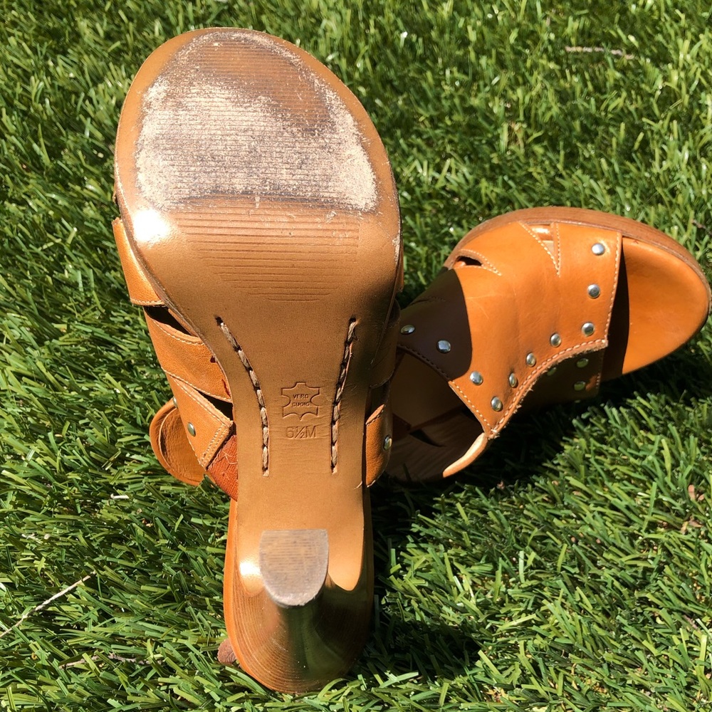 Michael Kors in cognac with studs and stacked heels - Picture 11 of 14